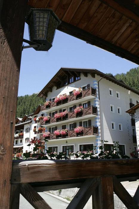 Hotel Compagnoni Santa Caterina di Valfurva Extérieur photo