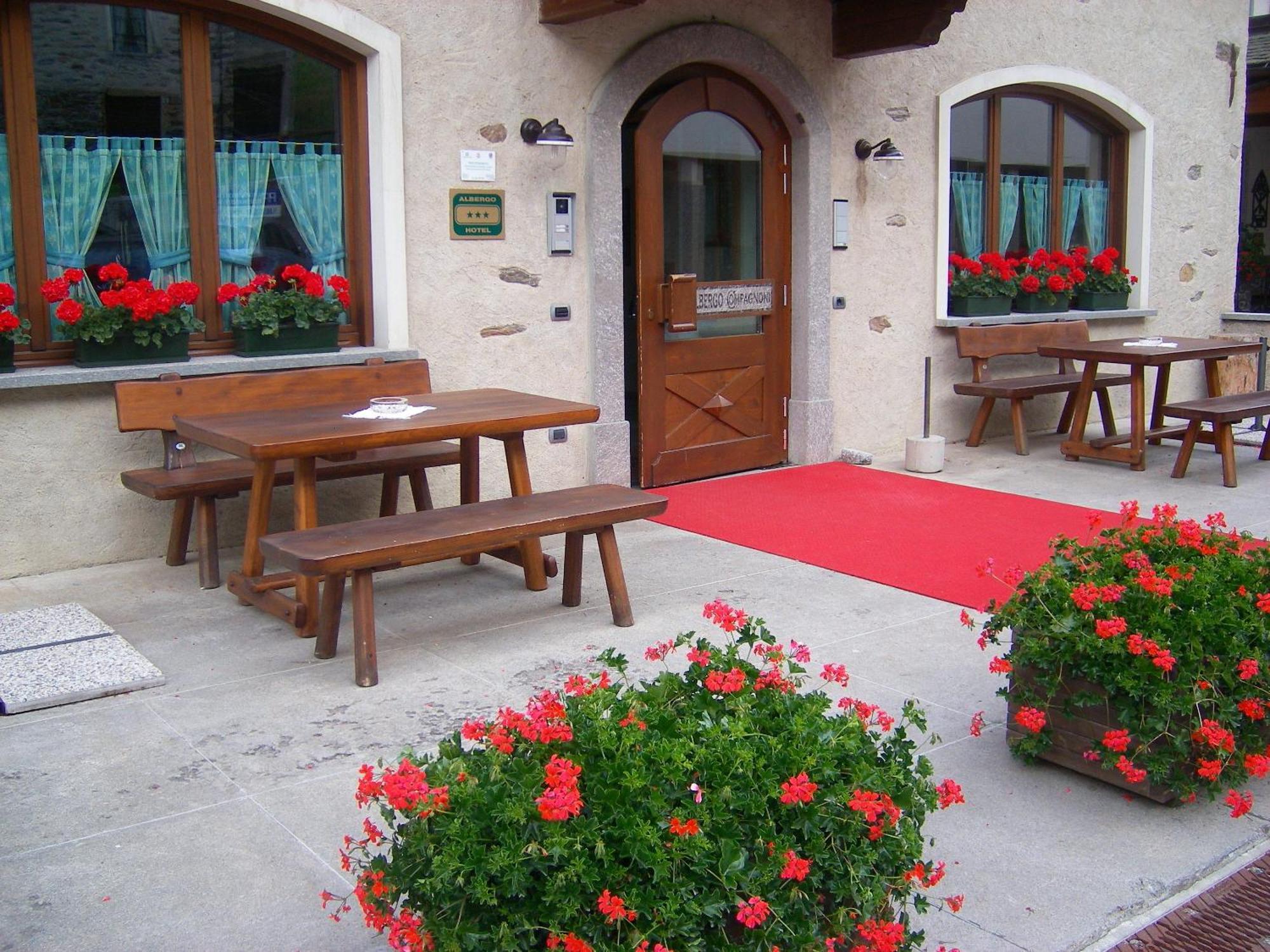 Hotel Compagnoni Santa Caterina di Valfurva Extérieur photo