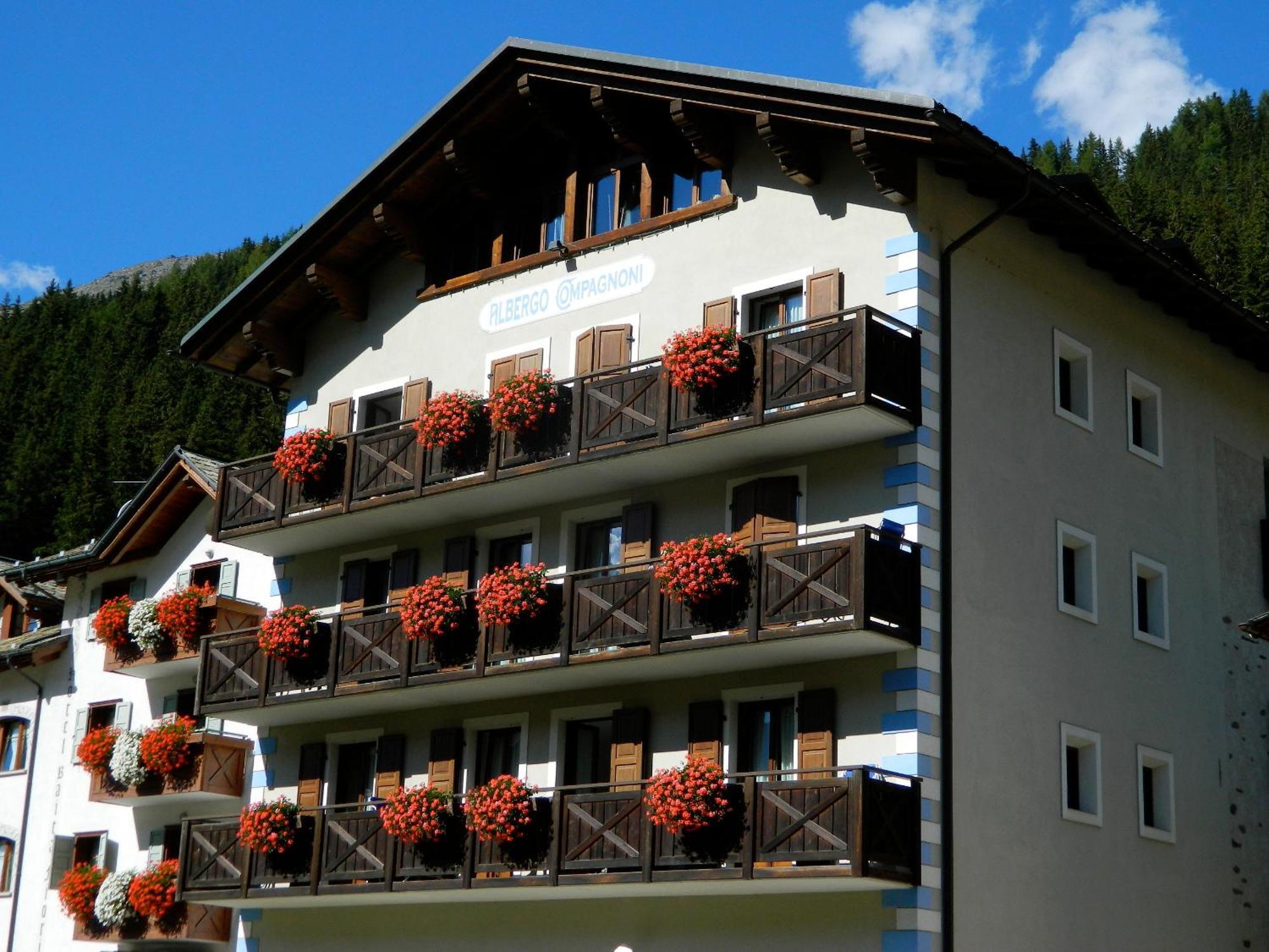 Hotel Compagnoni Santa Caterina di Valfurva Extérieur photo